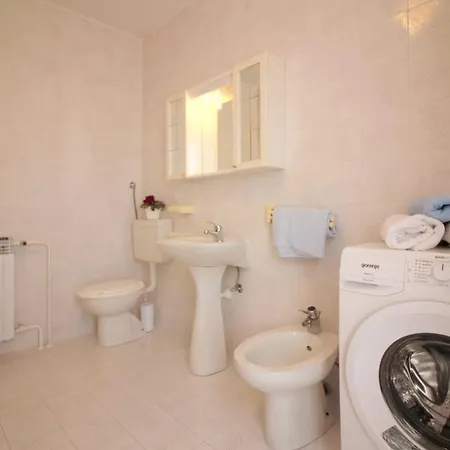 Apartments Andrea B4 * Πόρετς
